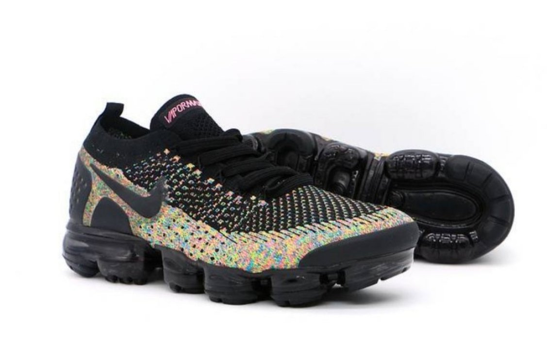 Les baskets Nike Vapormax 2018-2019 incarnent un style audacieux et une performance inégalée, design avant-gardiste 
.pas cher. Le moins cher.