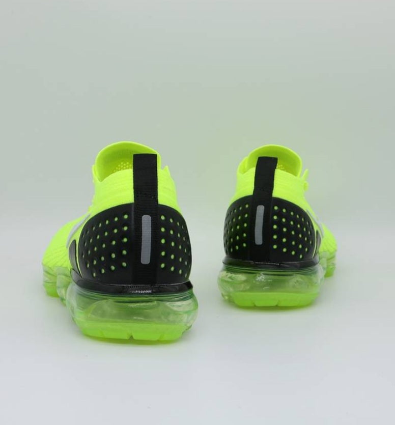 Les baskets Nike Vapormax 2018-2019 incarnent un style audacieux et une performance inégalée, design avant-gardiste 
.pas cher. Le moins cher.