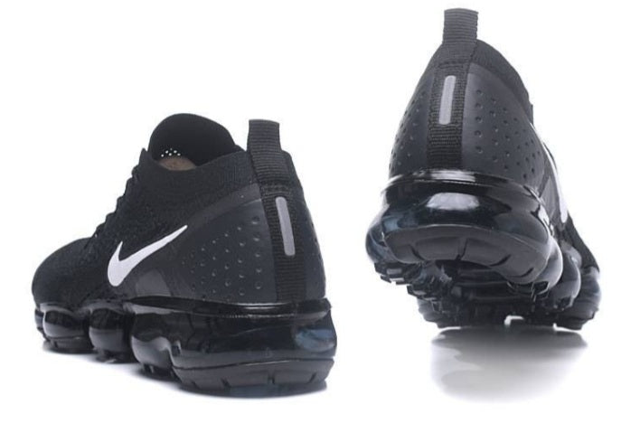 Les baskets Nike Vapormax 2018-2019 incarnent un style audacieux et une performance inégalée, design avant-gardiste 
.pas cher. Le moins cher.