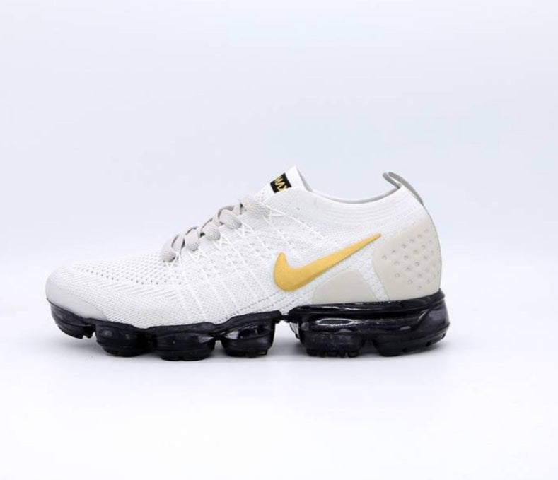 Les baskets Nike Vapormax 2018-2019 incarnent un style audacieux et une performance inégalée, design avant-gardiste 
.pas cher. Le moins cher.