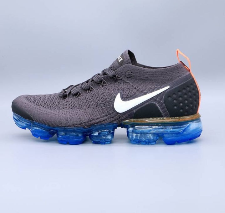 Les baskets Nike Vapormax 2018-2019 incarnent un style audacieux et une performance inégalée, design avant-gardiste 
.pas cher. Le moins cher.
