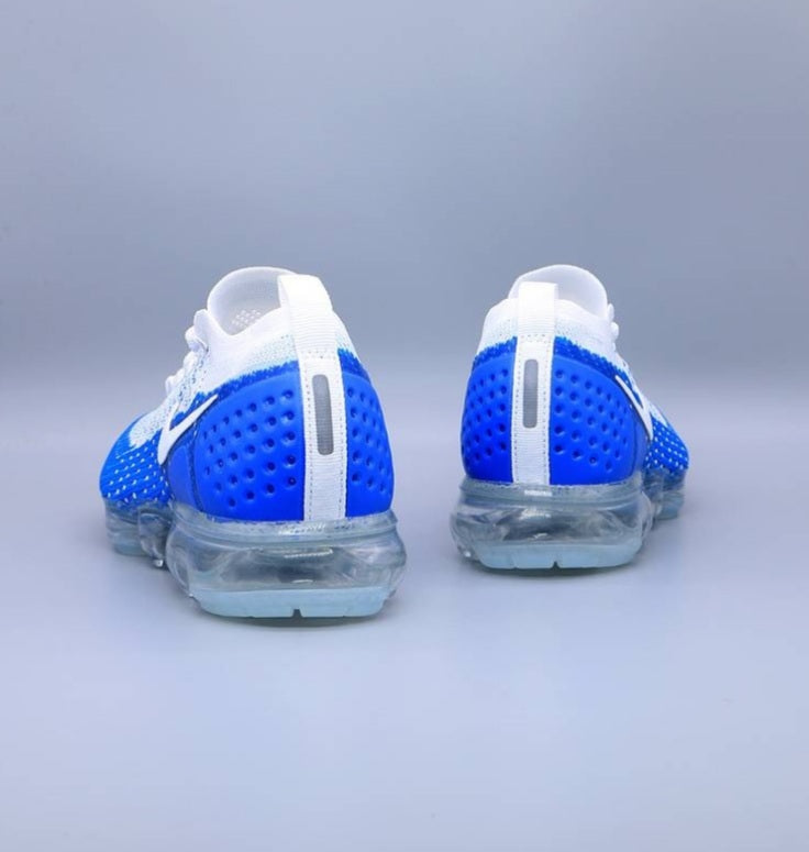 Les baskets Nike Vapormax 2018-2019 incarnent un style audacieux et une performance inégalée, design avant-gardiste
.pas cher. Le moins cher.