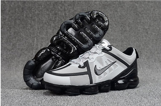 Les baskets Nike Vapormax 2018-2019 incarnent un style audacieux et une performance inégalée, design avant-gardiste 
.pas cher. Le moins cher.