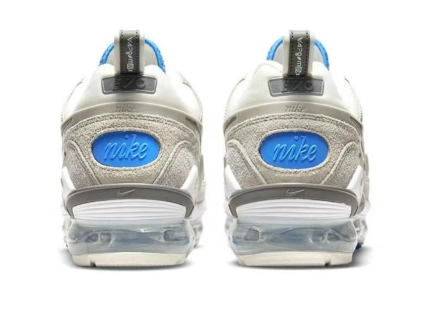 Les baskets Nike Air VaporMax 360 combinent un style rétro et  modernes. Leur design inspiré des années 2000 et leur. Pas cher.le moins Cher.