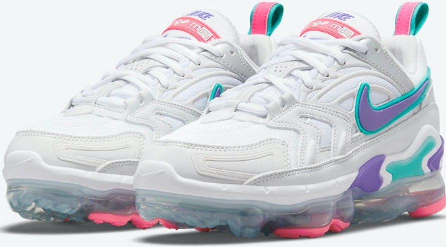 Les baskets Nike Air VaporMax 360 combinent un style rétro et  modernes. Leur design inspiré des années 2000 et leur. Pas cher.le moins Cher.