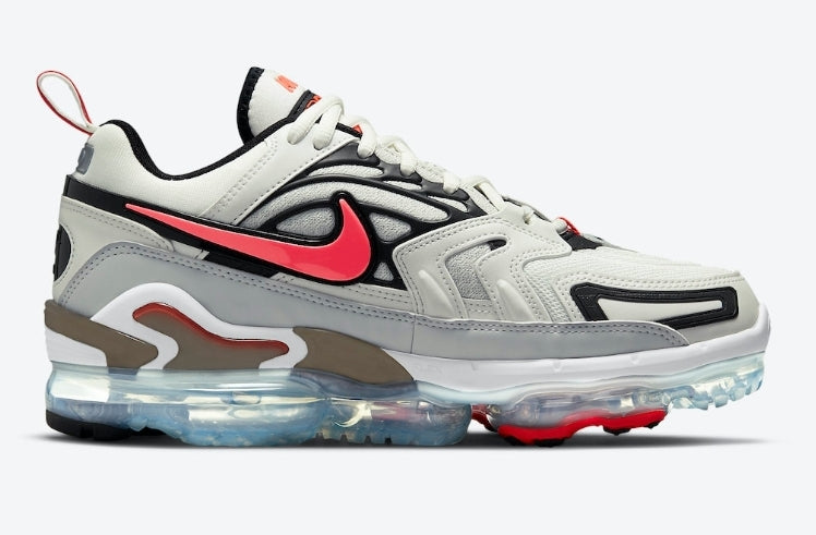 Les baskets Nike Air VaporMax 360 combinent un style rétro et  modernes. Leur design inspiré des années 2000 et leur. Pas cher.le moins Cher.