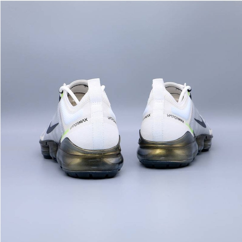 Les baskets Nike Vapormax 2018-2019 incarnent un style audacieux et une performance inégalée, design avant-gardiste
.pas cher. Le moins cher.