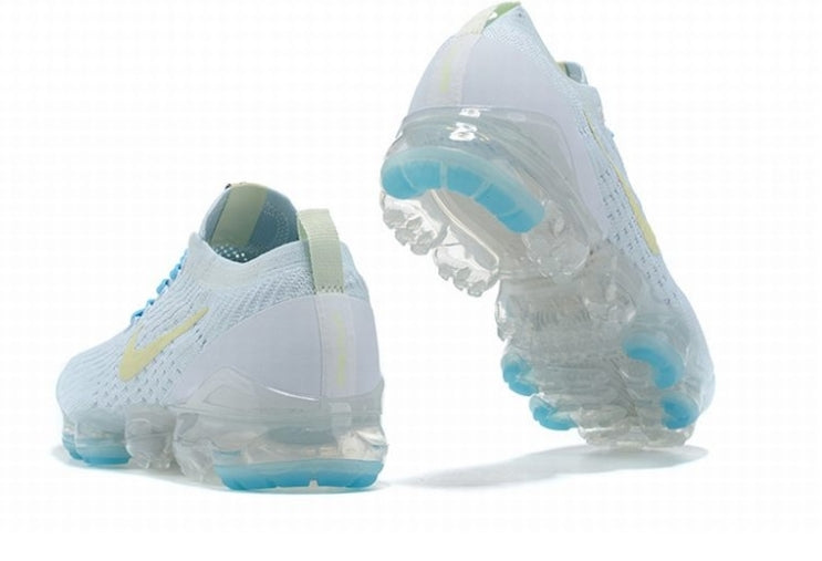 Les baskets Nike Vapormax 3.0 allient style moderne.design épuré et innovant attire l'attention de tous.pas cher. Le moins cher.
