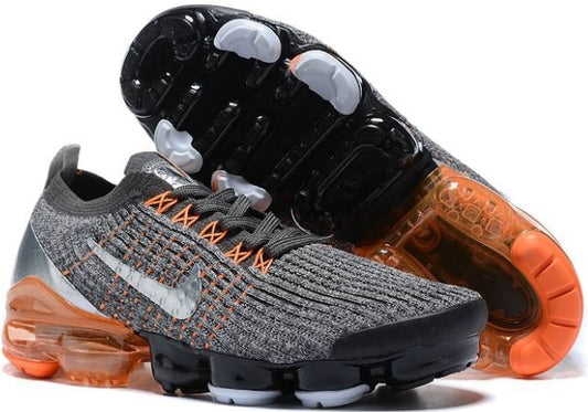 Baskets Nike Vapormax 3.0
Dark Grey Total Orange