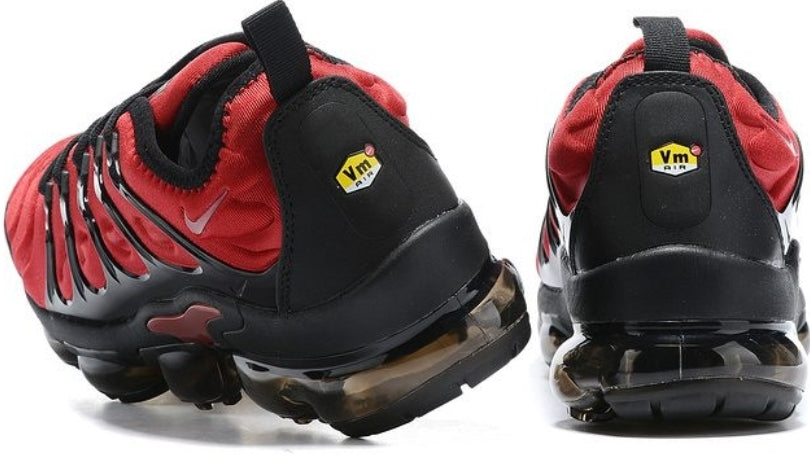 Les baskets Nike Tn Air VaporMax Plus combinent un style audacieux et des performances avancées. design unique innovante.de mode.pas cher.le moins cher.