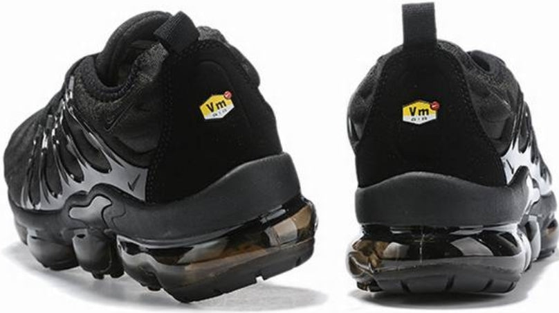 Les baskets Nike Tn Air VaporMax Plus combinent un style audacieux et des performances avancées. design unique innovante.de mode.pas cher.le moins cher.