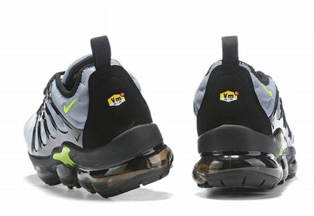 Les baskets Nike Tn Air VaporMax Plus combinent un style audacieux et des performances avancées. design unique innovante.de mode.pas cher.le moins cher.