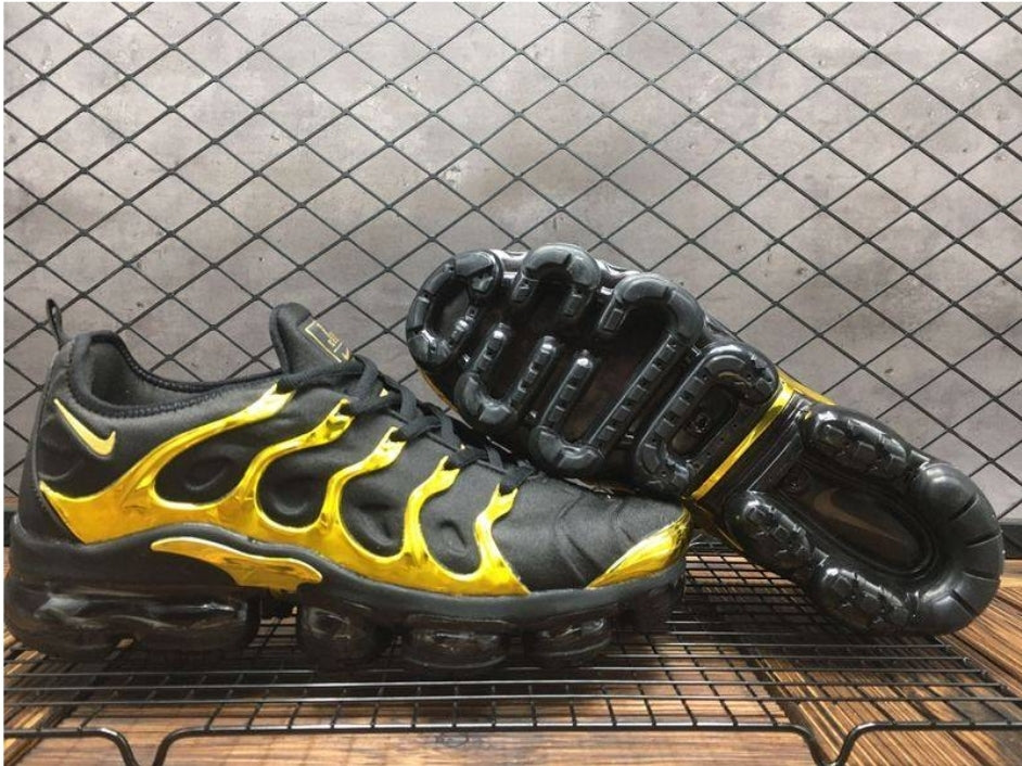 Les baskets Nike Tn Air VaporMax Plus combinent un style audacieux et des performances avancées. design unique innovante.de mode.pas cher.le moins cher.