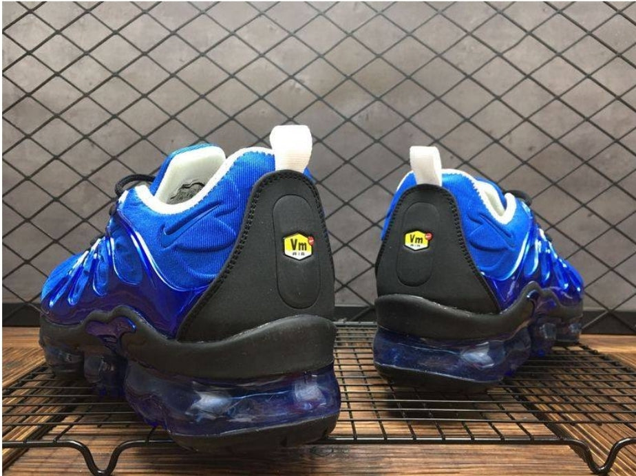 Les baskets Nike Tn Air VaporMax Plus combinent un style audacieux et des performances avancées. design unique innovante.de mode.pas cher.le moins cher.
