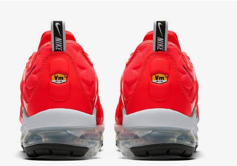 Les baskets Nike Tn Air VaporMax Plus combinent un style audacieux et des performances avancées. design unique innovante.de mode.pas cher.le moins cher.