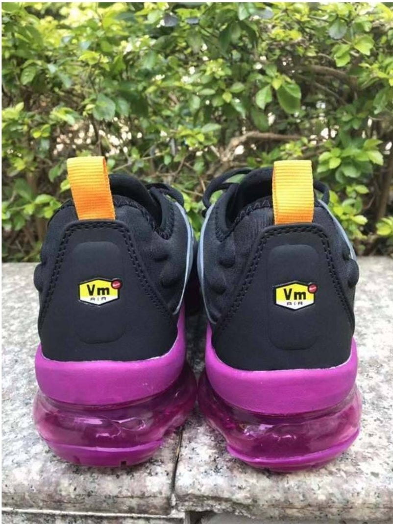 Les baskets Nike Tn Air VaporMax Plus combinent un style audacieux et des performances avancées. design unique innovante.de mode.pas cher.le moins cher.