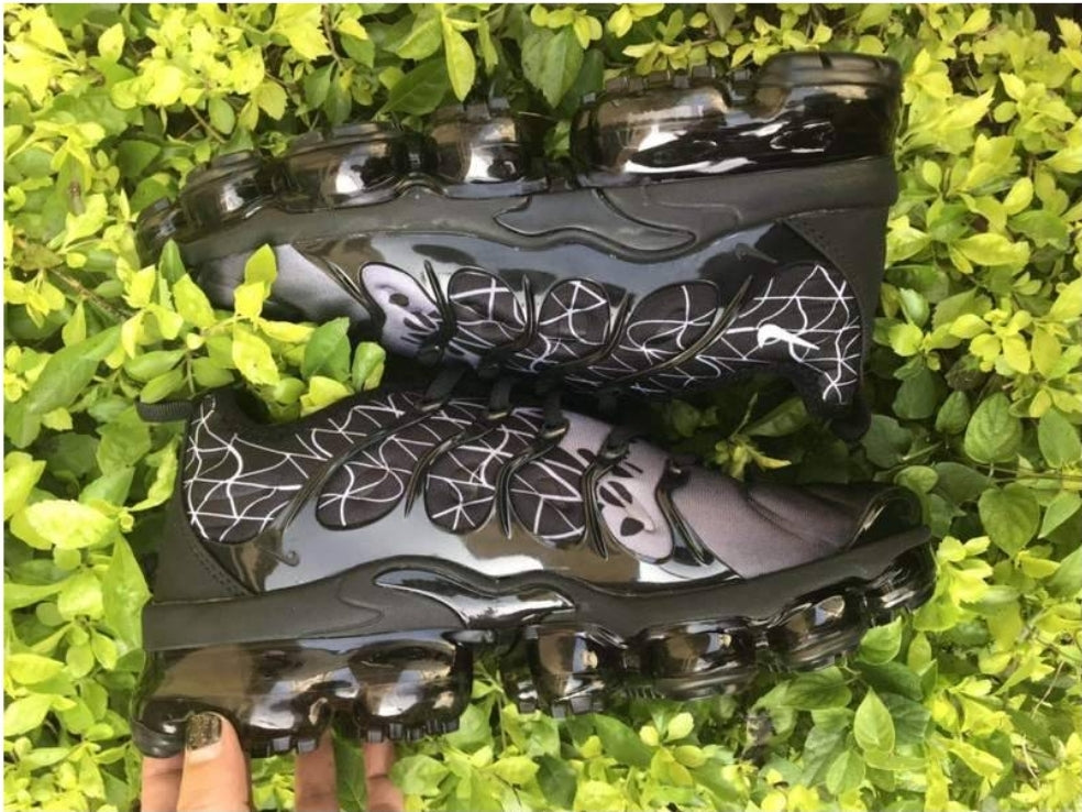 Les baskets Nike Tn Air VaporMax Plus combinent un style audacieux et des performances avancées. design unique innovante.de mode.pas cher.le moins cher.