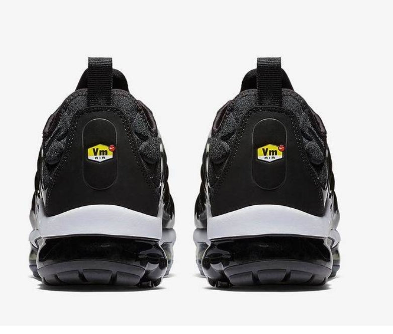 Les baskets Nike Tn Air VaporMax Plus combinent un style audacieux et des performances avancées. design unique innovante.de mode.pas cher.le moins cher.
