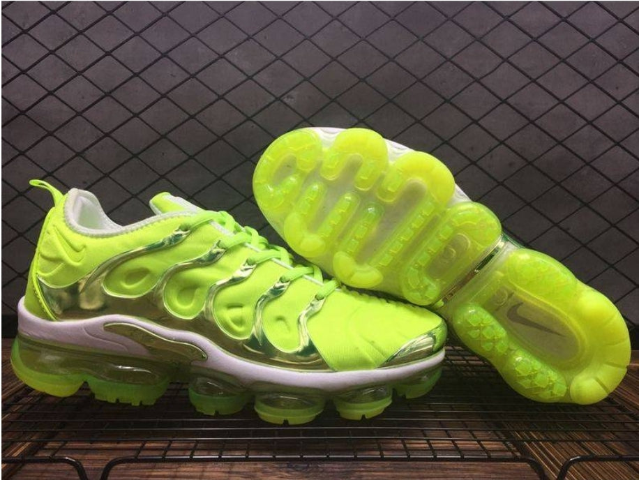 Les baskets Nike Tn Air VaporMax Plus combinent un style audacieux et des performances avancées. design unique innovante.de mode.pas cher.le moins cher.