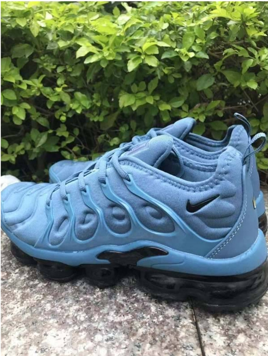 Les baskets Nike Tn Air VaporMax Plus combinent un style audacieux et des performances avancées. design unique innovante.de mode.pas cher.le moins cher.