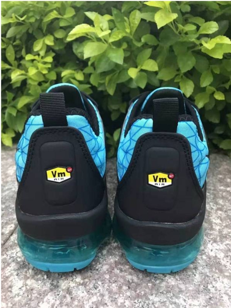 Les baskets Nike Tn Air VaporMax Plus combinent un style audacieux et des performances avancées. design unique innovante.de mode.pas cher.le moins cher.