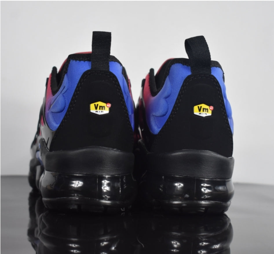 Les baskets Nike Tn Air VaporMax Plus combinent un style audacieux et des performances avancées. design unique innovante.de mode.pas cher.le moins cher.