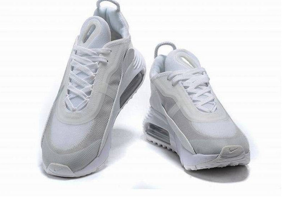 Les baskets Nike Air Max 2090 allient un style futuriste et une innovation technique avancée. Leur design audacieux.pas cher. Le moins cher.