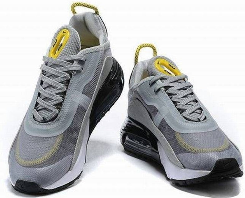 Les baskets Nike Air Max 2090 allient un style futuriste et une innovation technique avancée. Leur design audacieux.pas cher. Le moins cher.