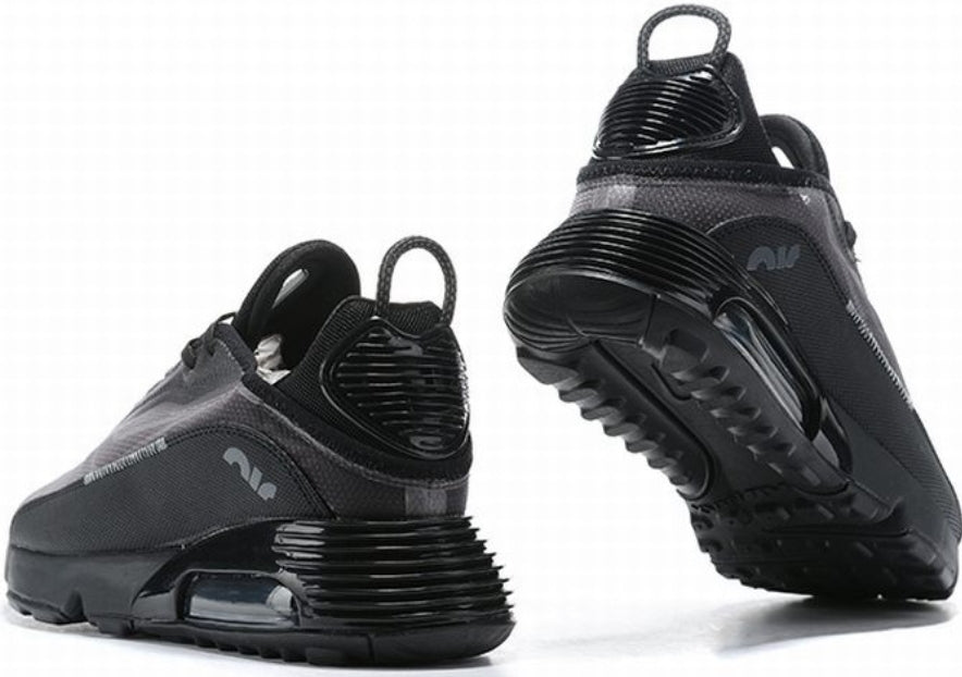 Les baskets Nike Air Max 2090 allient un style futuriste et une innovation technique avancée. Leur design audacieux.pas cher. Le moins cher.