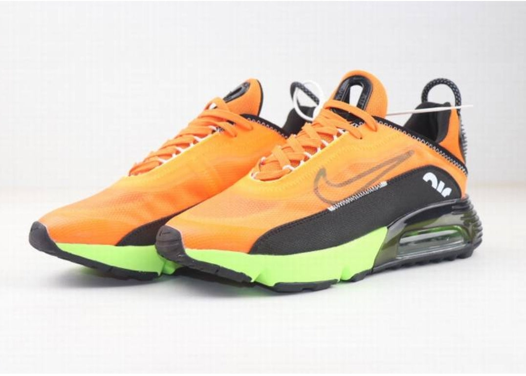 Les baskets Nike Air Max 2090 allient un style futuriste et une innovation technique avancée. Leur design audacieux.pas cher. Le moins cher.