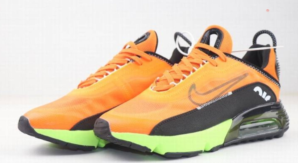 Les baskets Nike Air Max 2090 allient un style futuriste et une innovation technique avancée. Leur design audacieux.pas cher. Le moins cher.