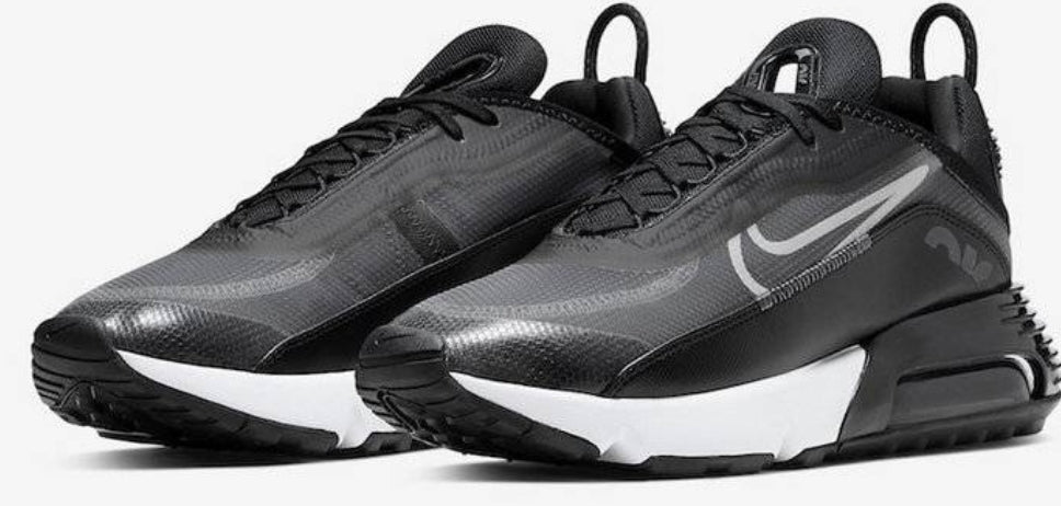 Les baskets Nike Air Max 2090 allient un style futuriste et une innovation technique avancée. Leur design audacieux.pas cher. Le moins cher.