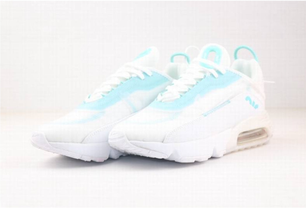 Les baskets Nike Air Max 2090 allient un style futuriste et une innovation technique avancée. Leur design audacieux.pas cher. Le moins cher.