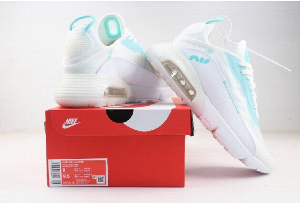 Les baskets Nike Air Max 2090 allient un style futuriste et une innovation technique avancée. Leur design audacieux.pas cher. Le moins cher.