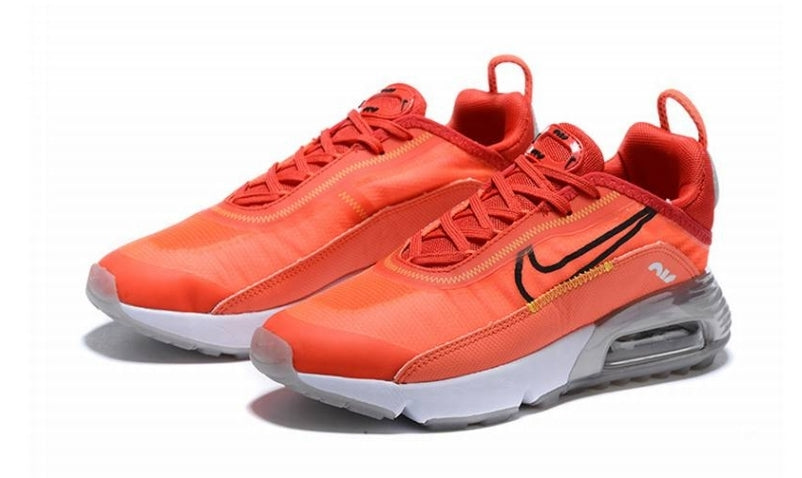 Les baskets Nike Air Max 2090 allient un style futuriste et une innovation technique avancée. Leur design audacieux.pas cher. Le moins cher.