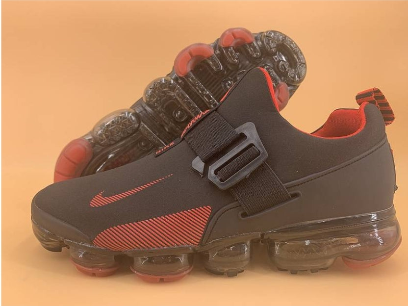 Les baskets Nike Air 2019 combinent style moderne et performance de pointe. Leur design élégant attire tous les regards. Dotées d'une empeigne en mesh respirant.pas cher. Le moins cher.