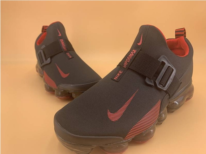 Les baskets Nike Air 2019 combinent style moderne et performance de pointe. Leur design élégant attire tous les regards. Dotées d'une empeigne en mesh respirant.pas cher. Le moins cher.