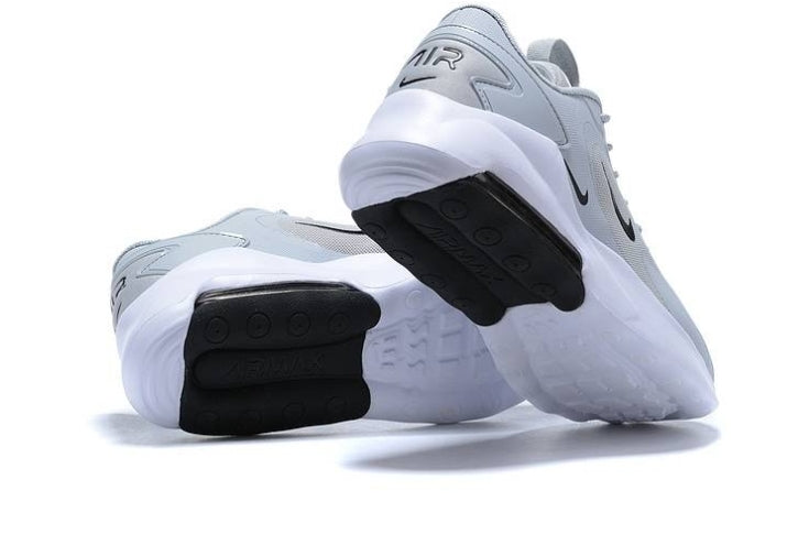 Les baskets Nike Air 2019 combinent style moderne et performance de pointe. Leur design élégant attire tous les regards. Dotées d'une empeigne en mesh respirant.pas cher. Le moins cher.