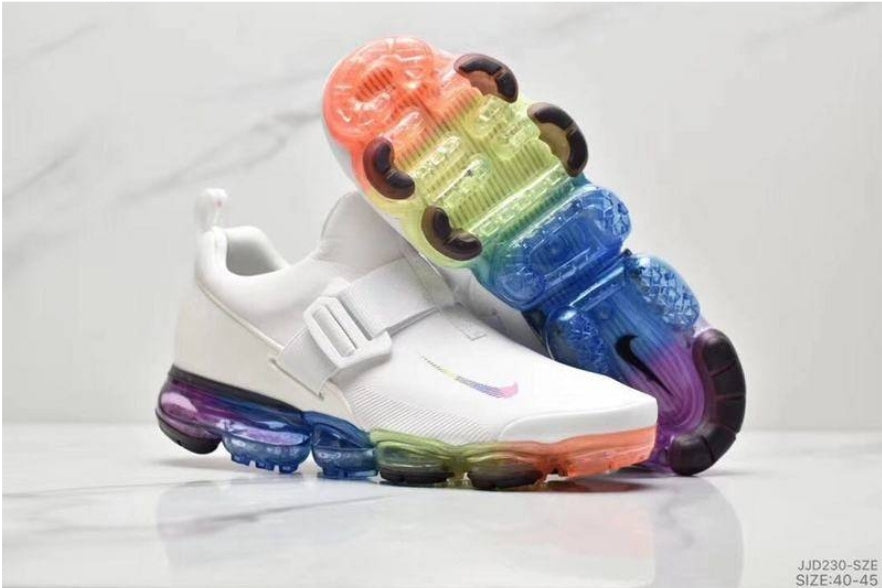 Les baskets Nike Air 2019 combinent style moderne et performance de pointe. Leur design élégant attire tous les regards. Dotées d'une empeigne en mesh respirant.pas cher. Le moins cher.
