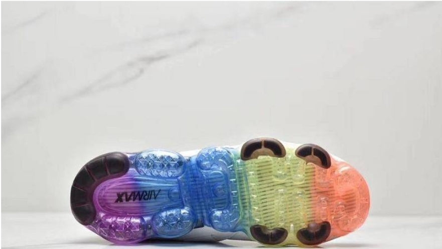 Les baskets Nike Air 2019 combinent style moderne et performance de pointe. Leur design élégant attire tous les regards. Dotées d'une empeigne en mesh respirant.pas cher. Le moins cher.