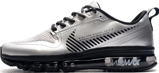 Les baskets Nike Air Shox 2020 allient style moderne et performance avancée. Leur design audacieux et innovant capte l’attention. Pas cher.le moins cher.