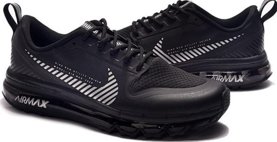 Les baskets Nike Air Shox 2020 allient style moderne et performance avancée. Leur design audacieux et innovant capte l’attention. Pas cher.le moins cher.