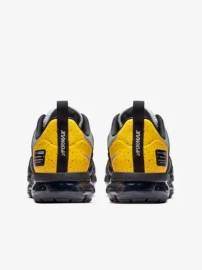 Les baskets Nike Vapormax 2018-2019 incarnent un style audacieux et une performance inégalée, design avant-gardiste 
.pas cher. Le moins cher.