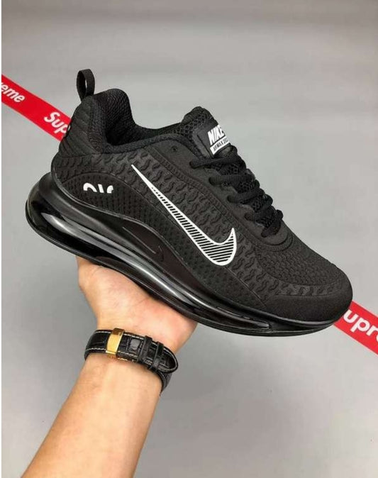 Nike air max 720N