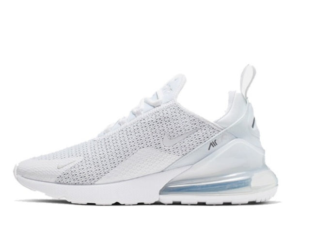 Les Baskets Nike Air Max 270 plus combinent un design élégant et une technologie de pointe. moderne et leur sur toute la longueur.pas cher. Le moins cher.