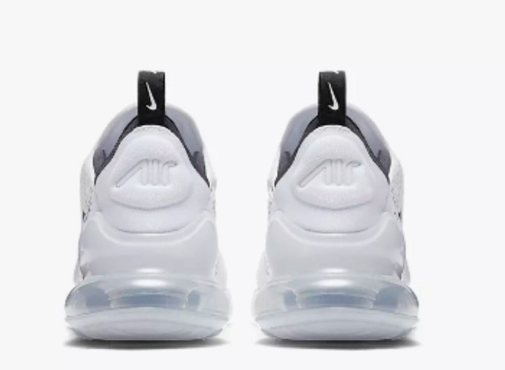 Les Baskets Nike Air Max 270 plus combinent un design élégant et une technologie de pointe. moderne et leur sur toute la longueur.pas cher. Le moins cher.