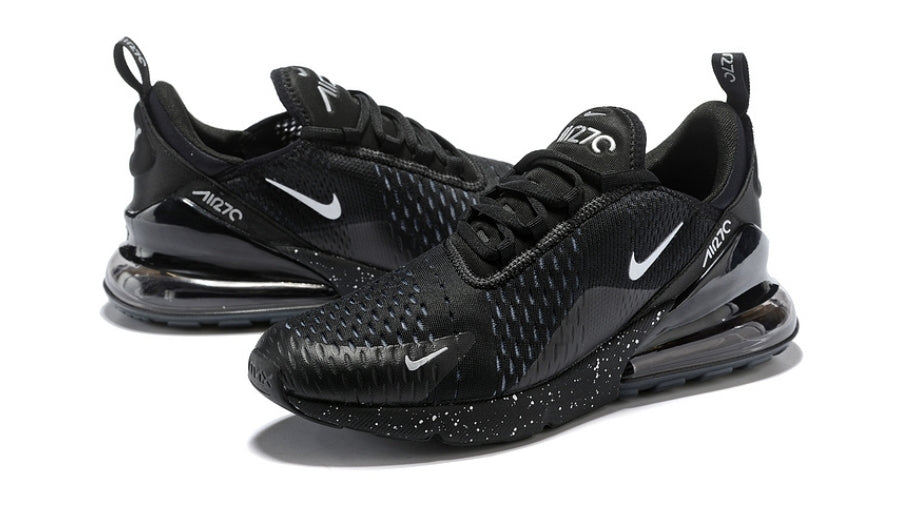Les Baskets Nike Air Max 270 plus combinent un design élégant et une technologie de pointe. moderne et leur sur toute la longueur.pas cher. Le moins cher.