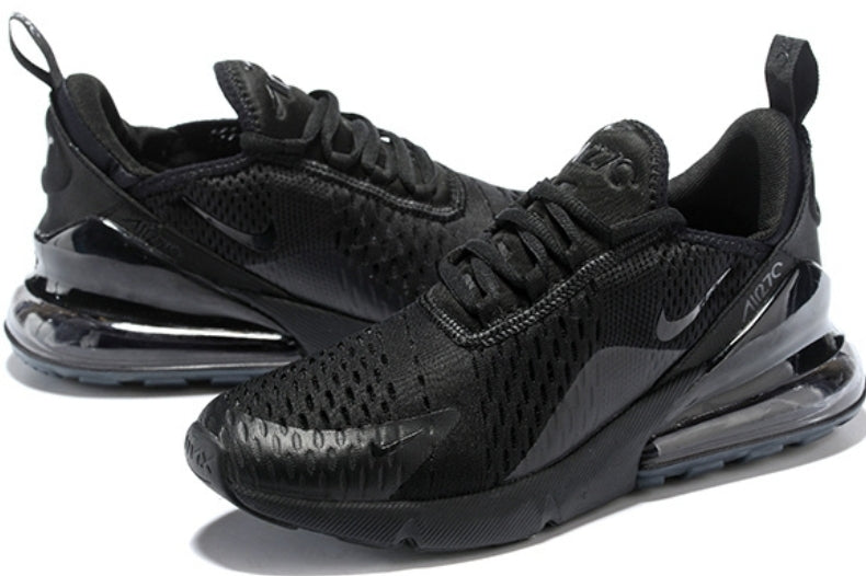 Les Baskets Nike Air Max 270 plus combinent un design élégant et une technologie de pointe. moderne et leur sur toute la longueur.pas cher. Le moins cher.