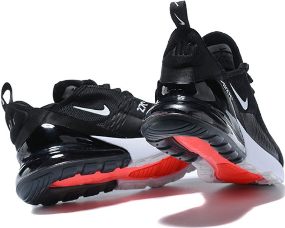 Les Baskets Nike Air Max 270 plus combinent un design élégant et une technologie de pointe. moderne et leur sur toute la longueur.pas cher. Le moins cher.