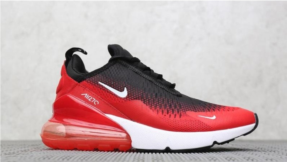 Les Baskets Nike Air Max 270 plus combinent un design élégant et une technologie de pointe. moderne et leur sur toute la longueur.pas cher. Le moins cher.
